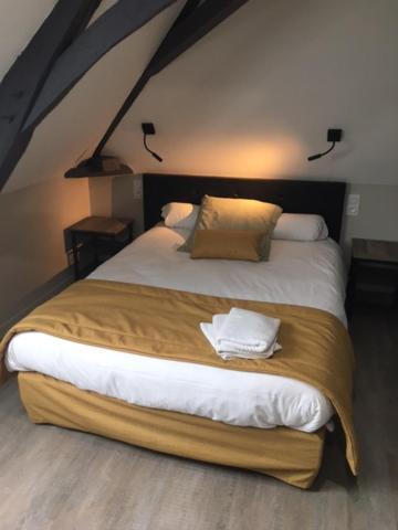 Le Relais Hotel Saint-Quentin-les-Anges Kültér fotó